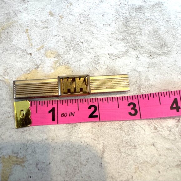 Vintage Swank Gold Tone Monogram Tie Bar KK Initials - Picture 2 of 5